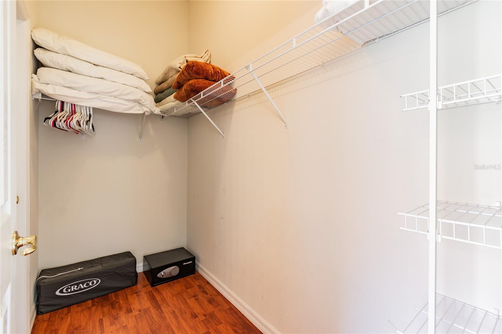 AVIANA PH 01 - Residential Lease