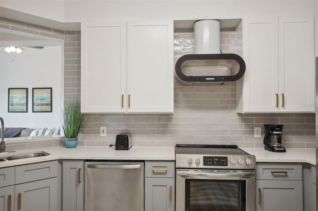 Photo of 312 Eagle Ridge Drive #312, Davenport, FL 33837 (MLS # O6376467)