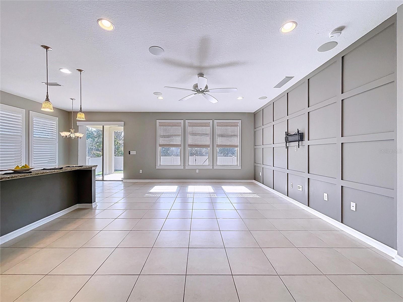 RIVERLEAF AT BLOOMINGDALE - Residential Lease