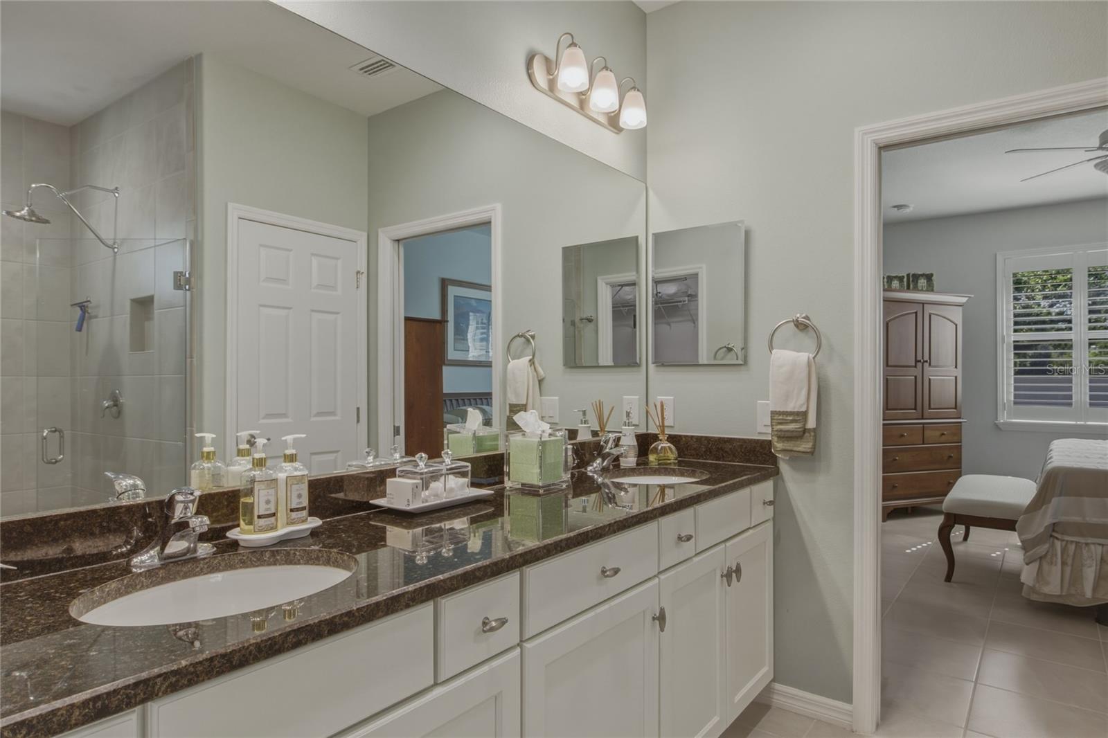 PINE CREST VILLAS LOT 13 - Residential