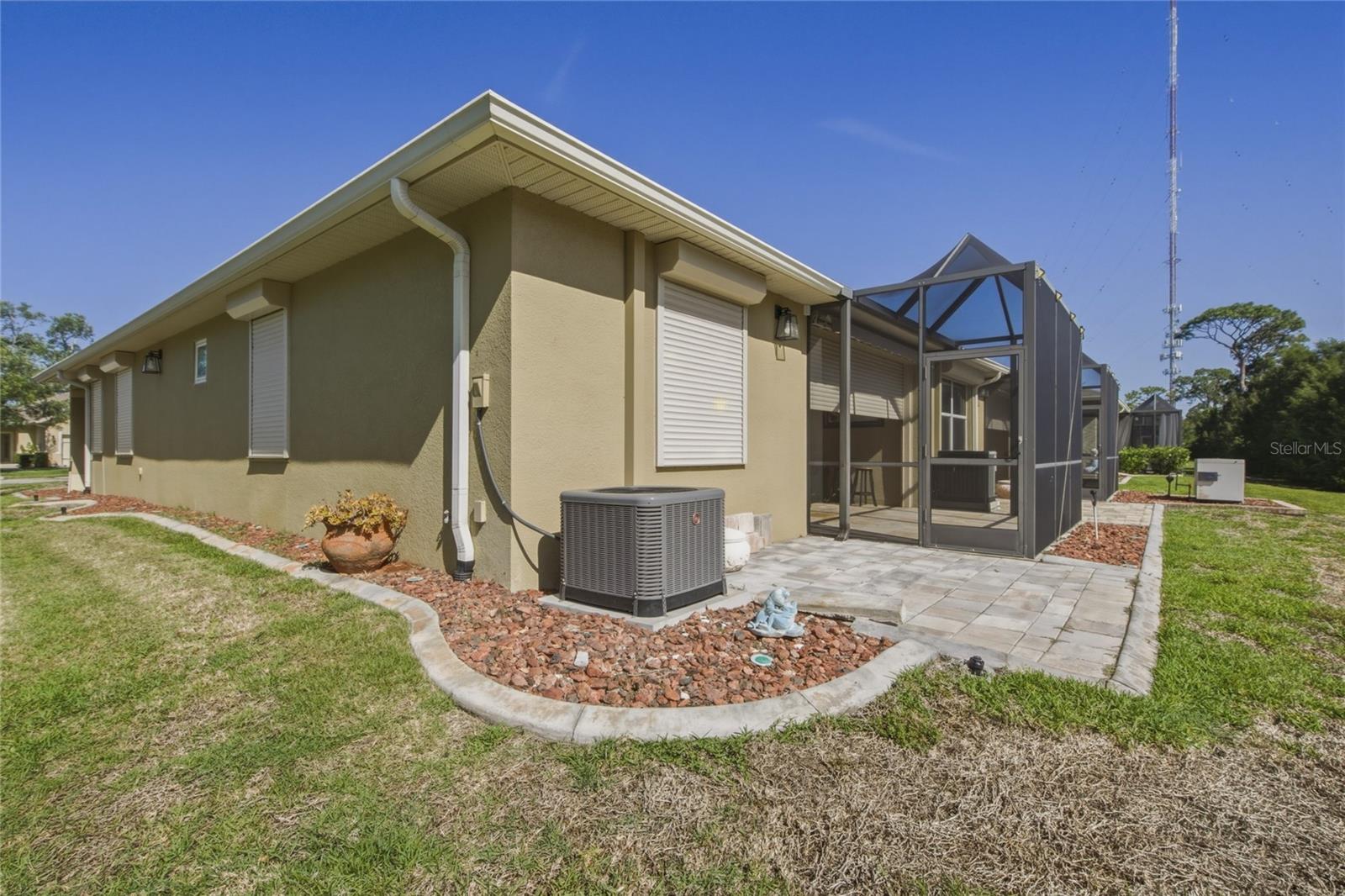 PINE CREST VILLAS LOT 13 - Residential