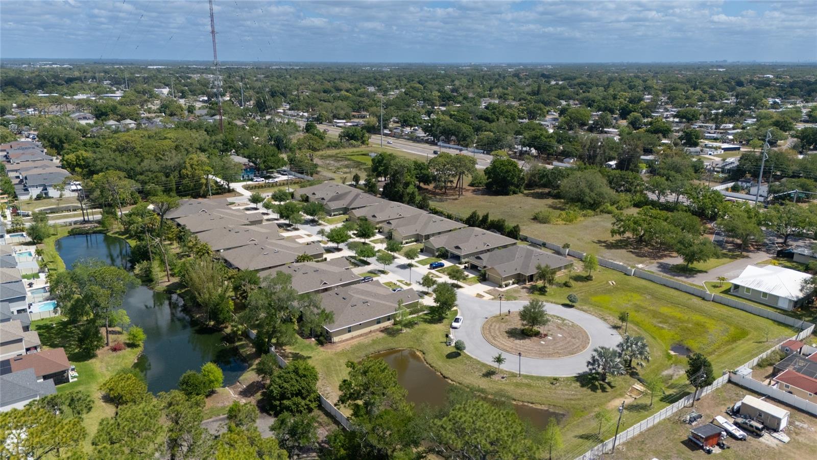 PINE CREST VILLAS LOT 13 - Residential