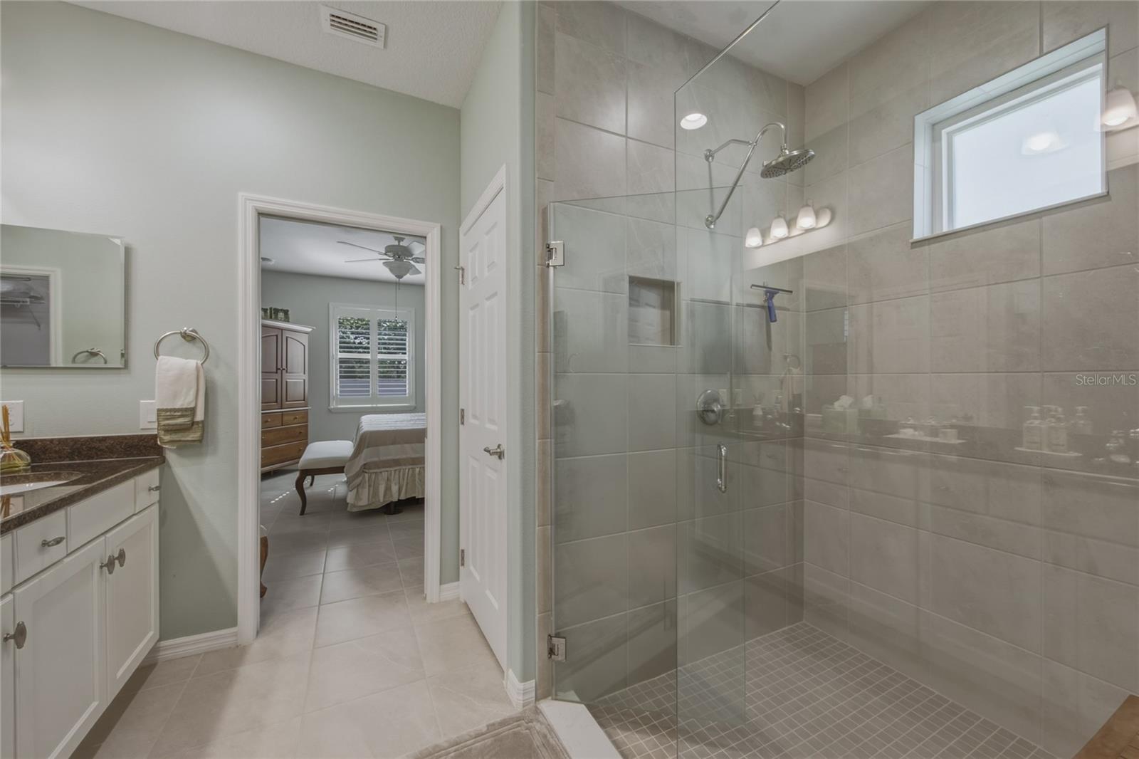 PINE CREST VILLAS LOT 13 - Residential