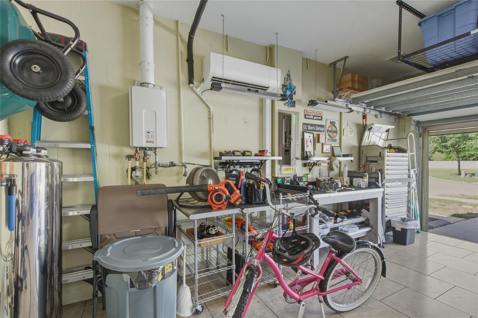 PINE CREST VILLAS LOT 13 - Residential