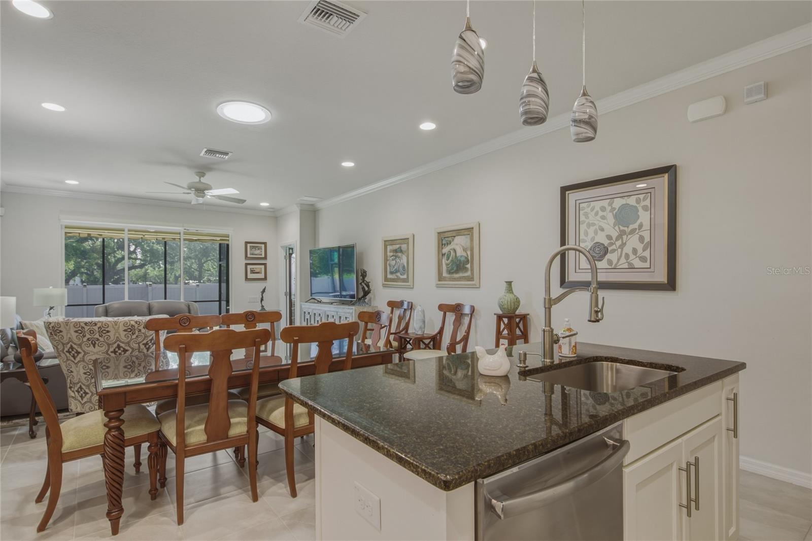 PINE CREST VILLAS LOT 13 - Residential