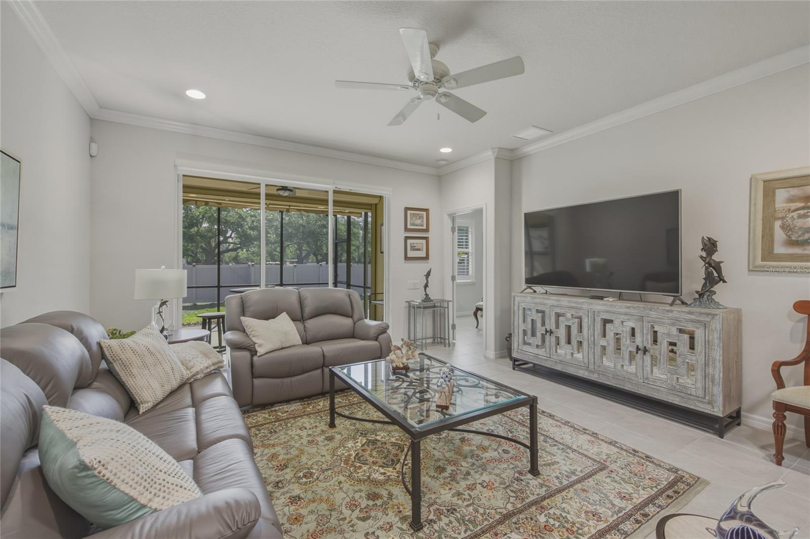 PINE CREST VILLAS LOT 13 - Residential