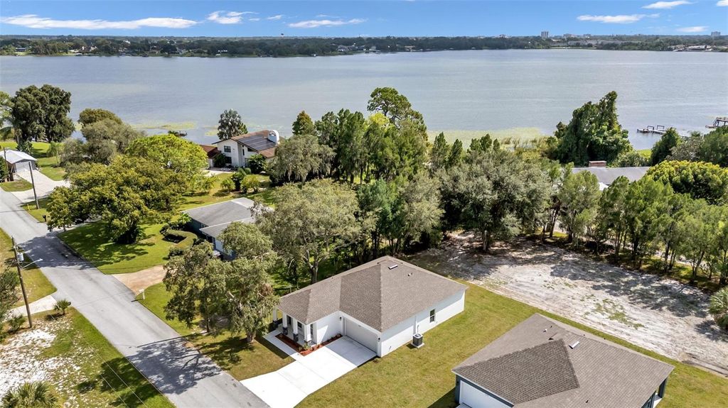 Photo of 1640 NW Pearce Road, Winter Haven, FL 33881 (MLS # L4954651)