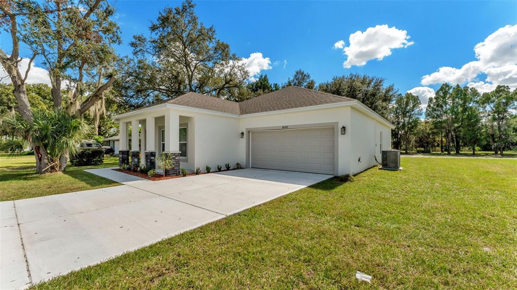 Photo of 1640 NW Pearce Road, Winter Haven, FL 33881 (MLS # L4954651)