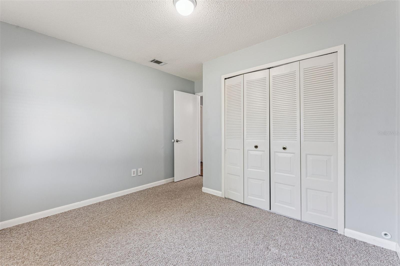 RIO PINAR WOODS - Residential