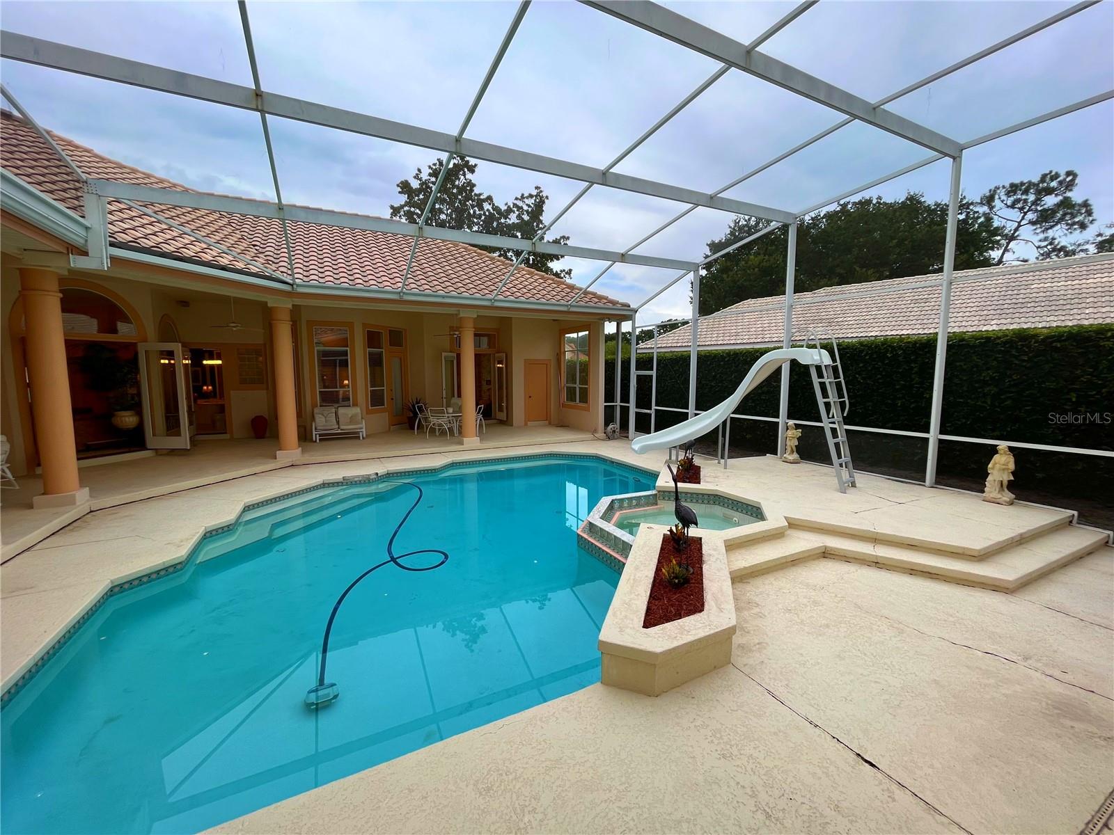 BRENTWOOD CLUB PH 02 REP - Residential