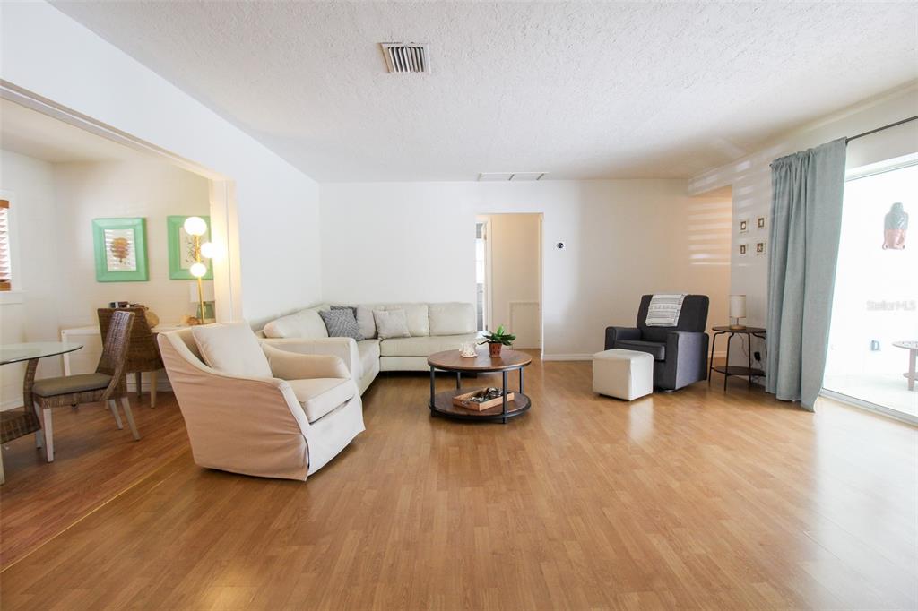 SHADOW LAKES - Residential Lease