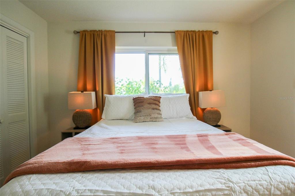SHADOW LAKES - Residential Lease
