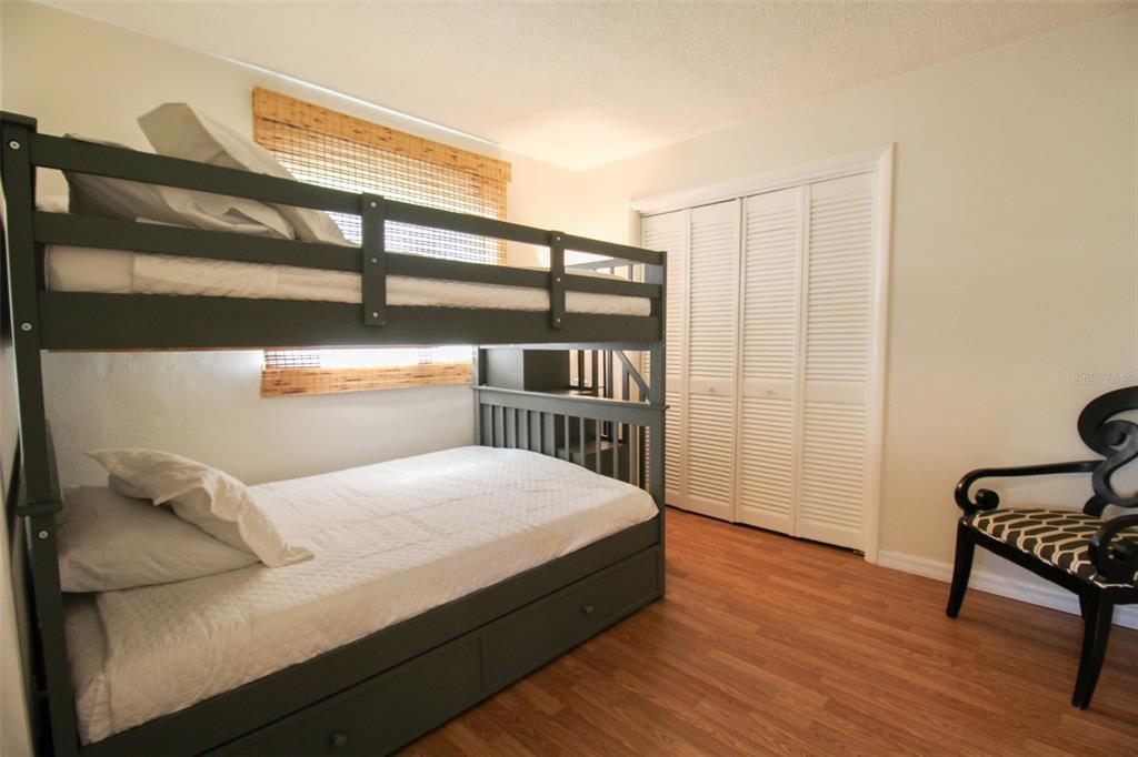 SHADOW LAKES - Residential Lease