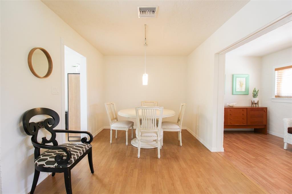 SHADOW LAKES - Residential Lease