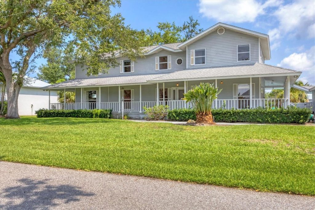 Photo of 2002 8th Street W, Palmetto, FL 34221 (MLS # A4654524)