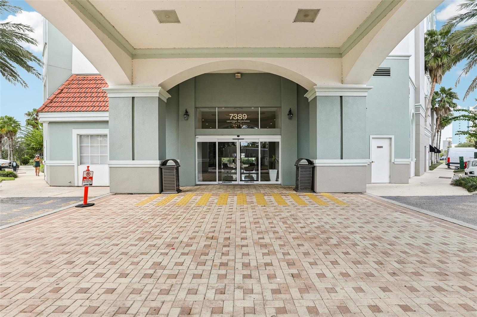 7383 UNIVERSAL BOULEVARD 910