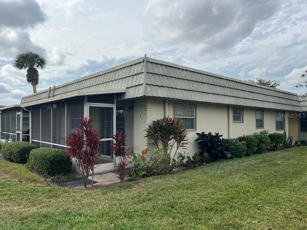 Photo of 201 Kings Boulevard #5, Sun City Center, FL 33573 (MLS # A4693945)