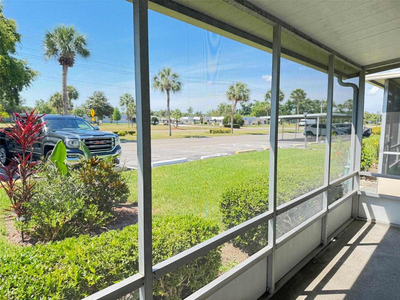 201 KINGS BOULEVARD 5