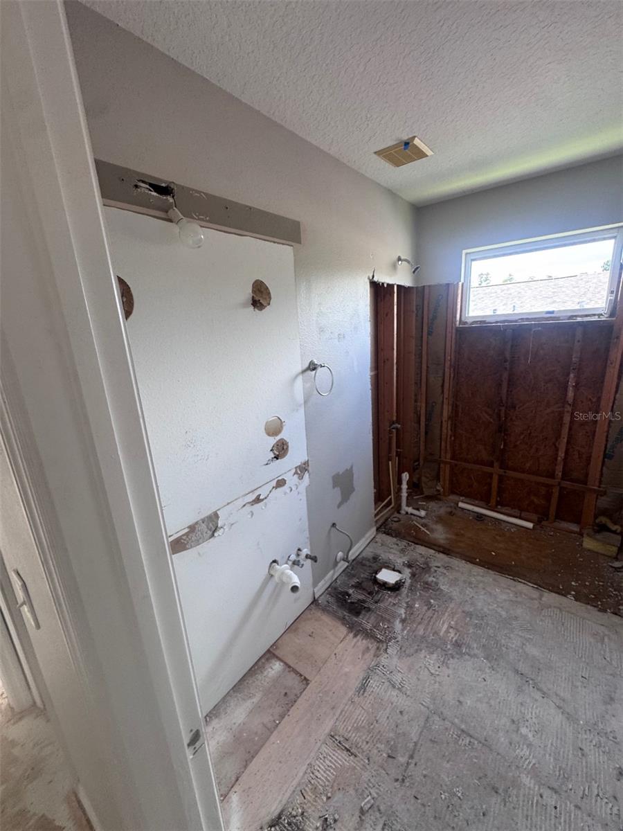 1734 LADY PALM COURT