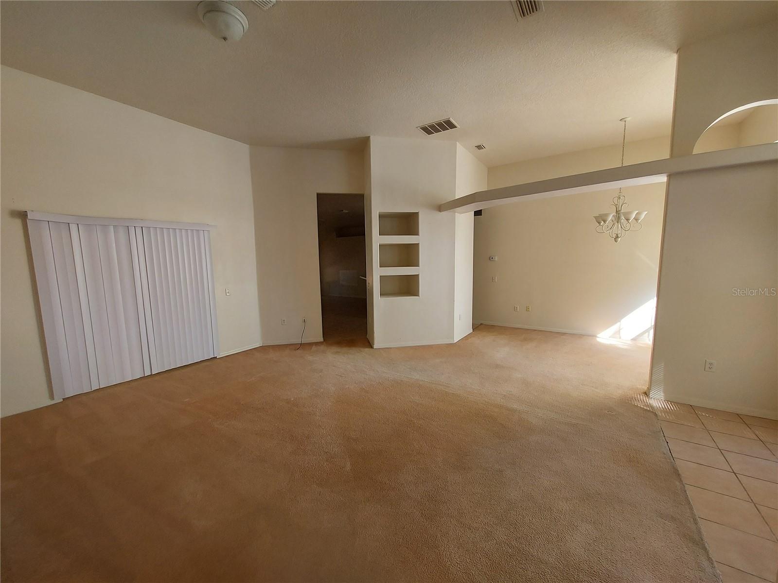 MARION OAKS - Residential