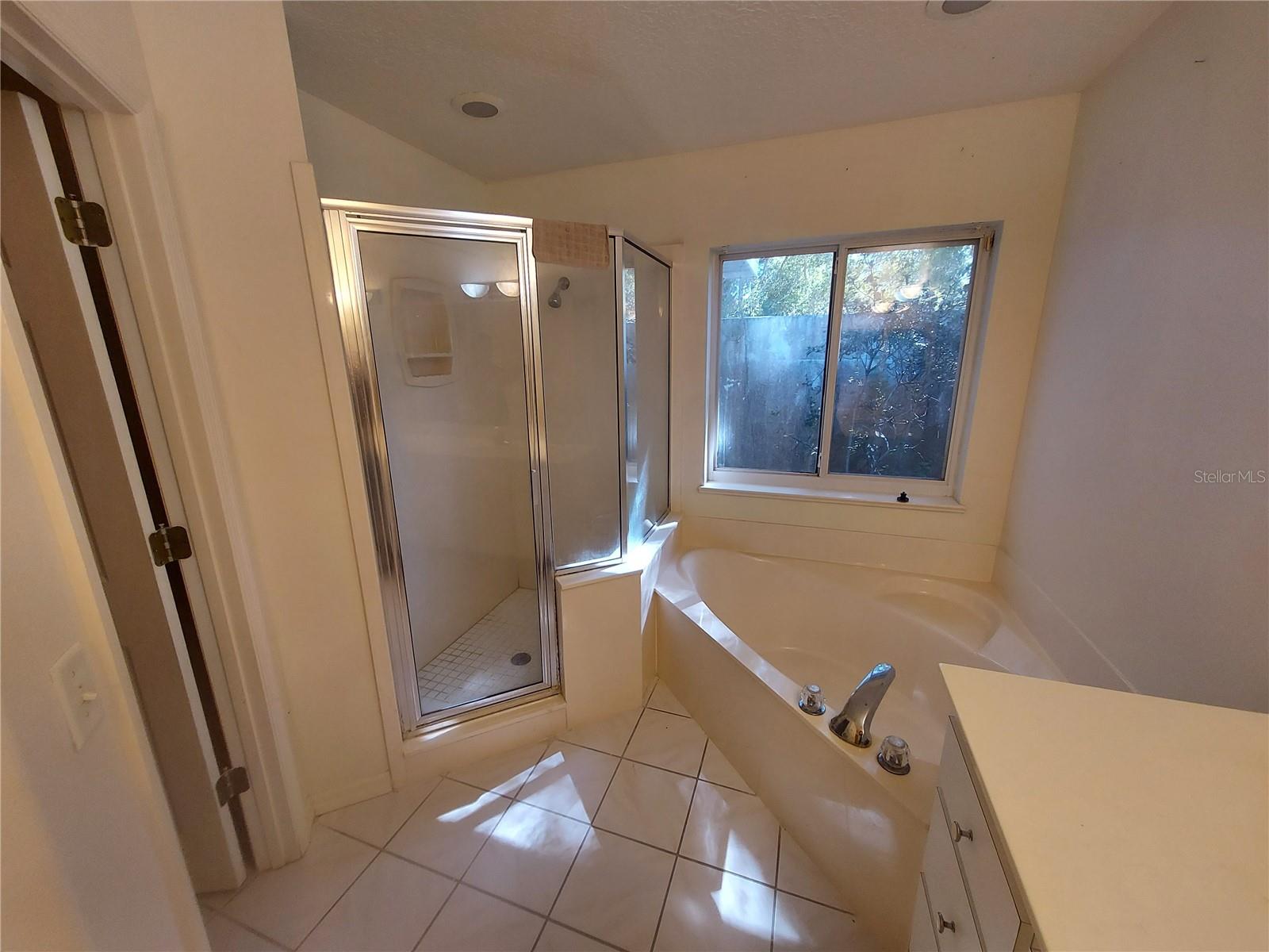 MARION OAKS - Residential