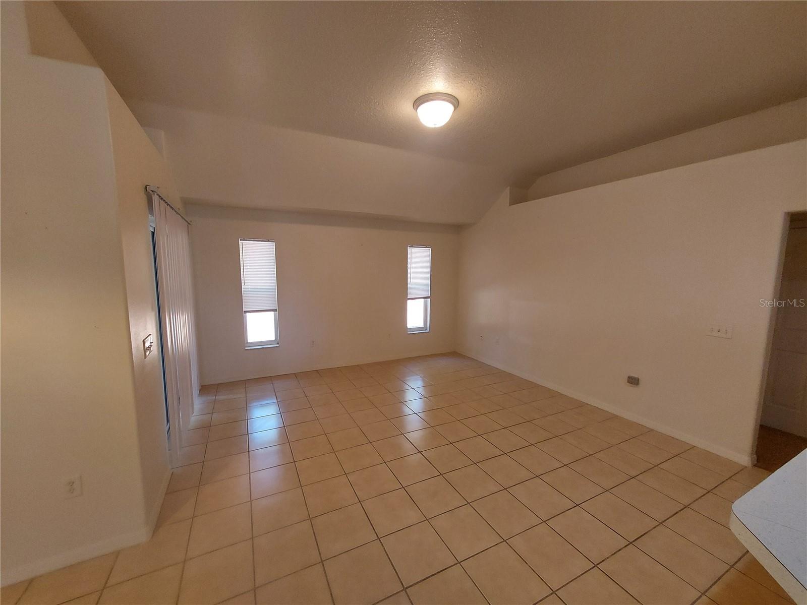 MARION OAKS - Residential