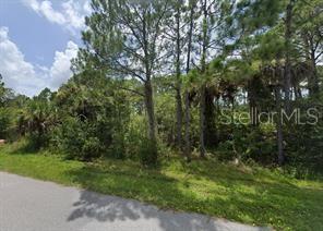 Beautiful lot in Port Charlotte Florida. Port Charlotte and the surrounding areas have seen major growth in the past few years and is convenient for those looking to commute to Sarasota or Fort Myers. In close proximity, the surrounding areas offer so many community highlights including a new Water Park, Atlanta Braves Spring Training Stadium, shopping, dining and plenty of public parks. Here you are less than 15 minutes to Downtown Punta Gorda where there are top rated eateries such as The Celtic Ray Pub House, Fishermans Village, Laishley Crab House, TT's Tiki Bar and more! Don't miss this one; Drive by and make your offer today!