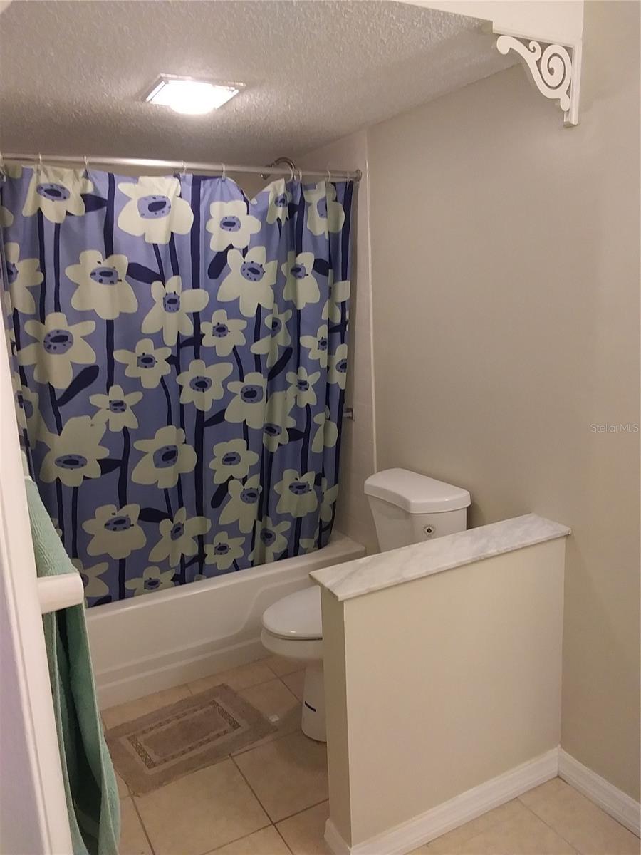 MISSION OAKS CONDO - Residential Lease