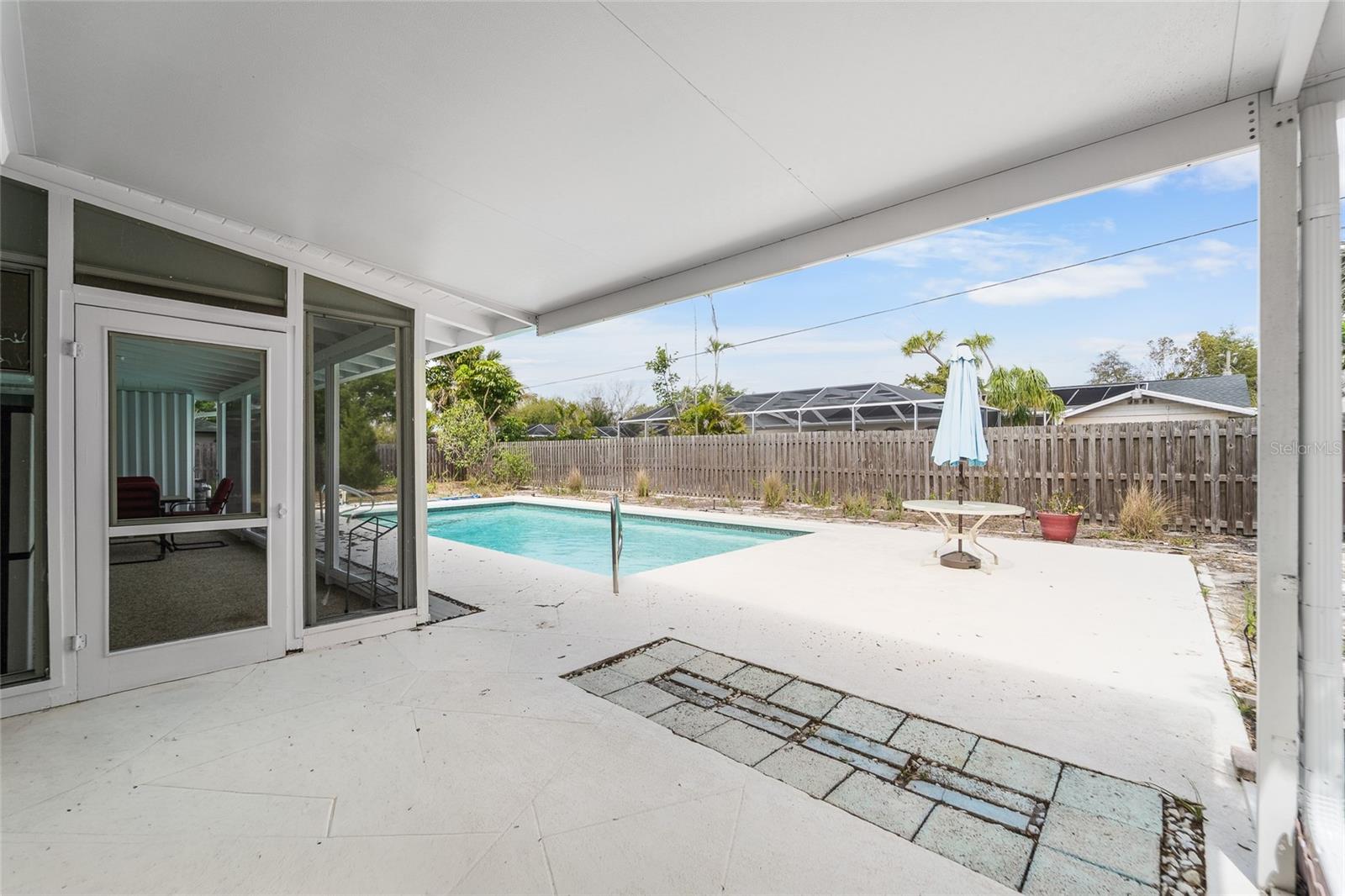 SHAW'S POINT FIRST ADDITION - Residential