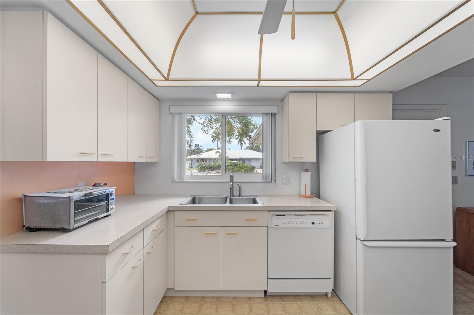 SHAW'S POINT FIRST ADDITION - Residential