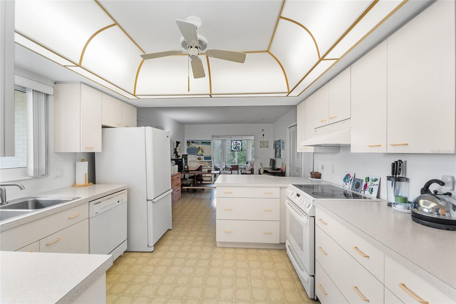 SHAW'S POINT FIRST ADDITION - Residential