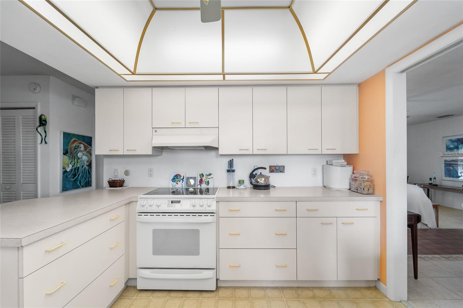 SHAW'S POINT FIRST ADDITION - Residential