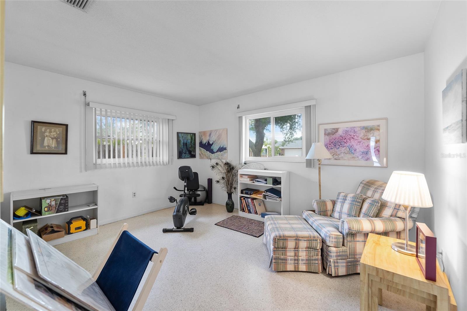 SHAW'S POINT FIRST ADDITION - Residential