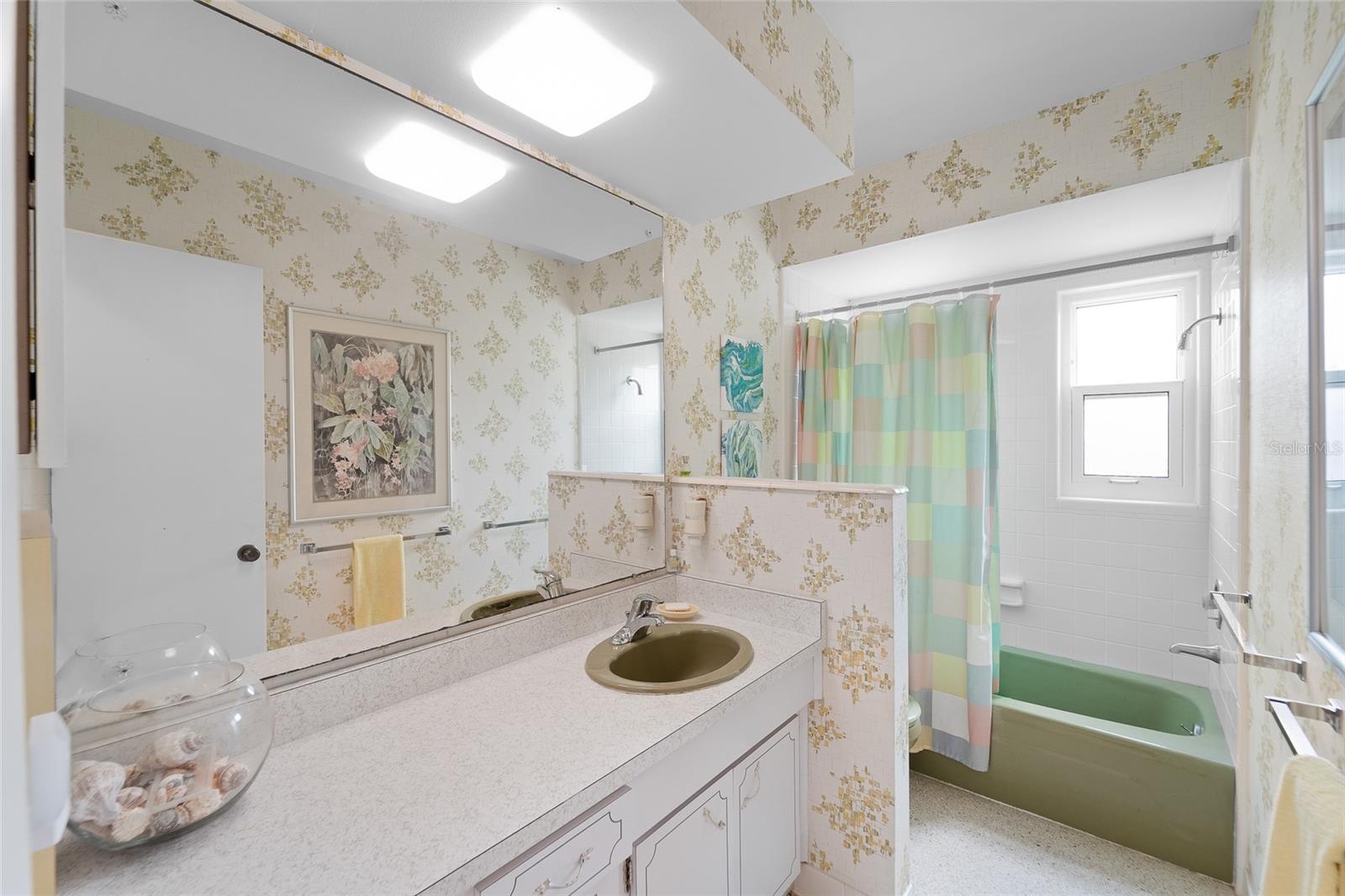 SHAW'S POINT FIRST ADDITION - Residential