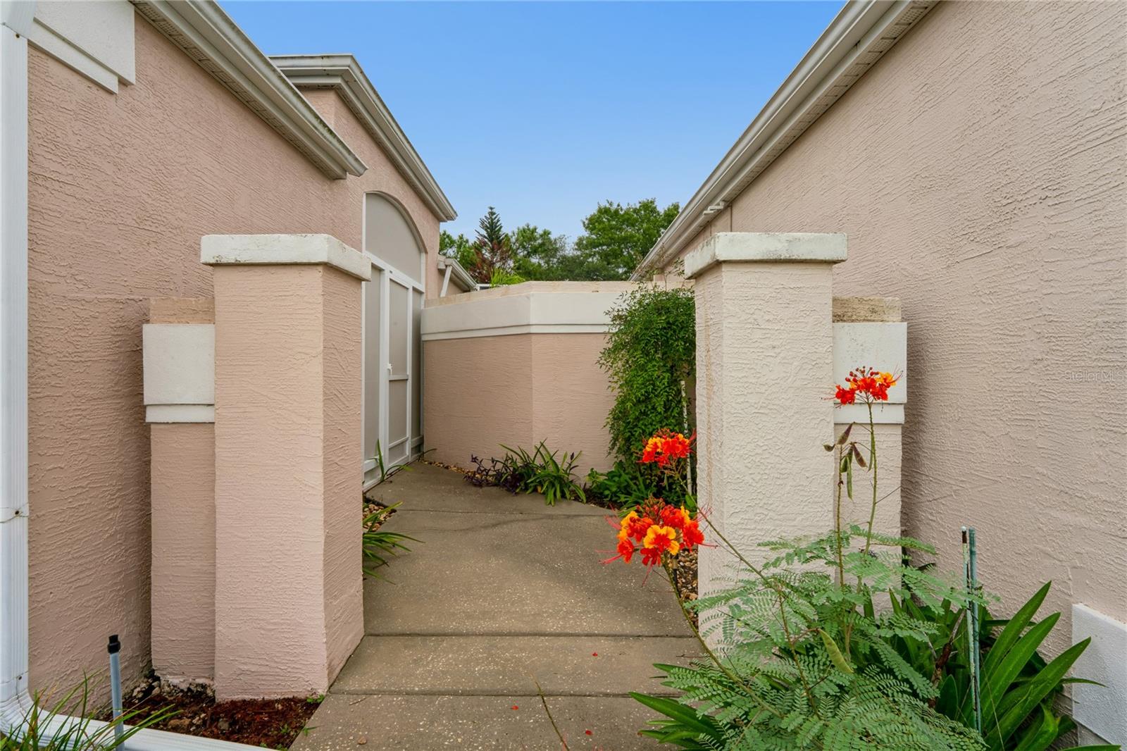 312 ROYAL PALM WAY