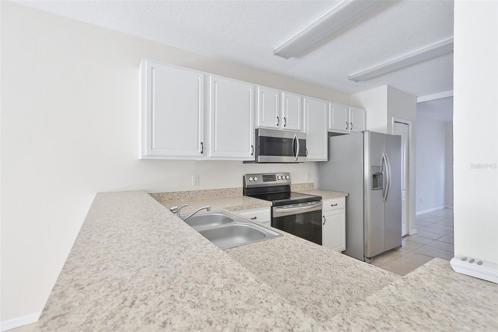 Photo of 15843 Fishhawk View Drive, Lithia, FL 33547 (MLS # TB8489118)