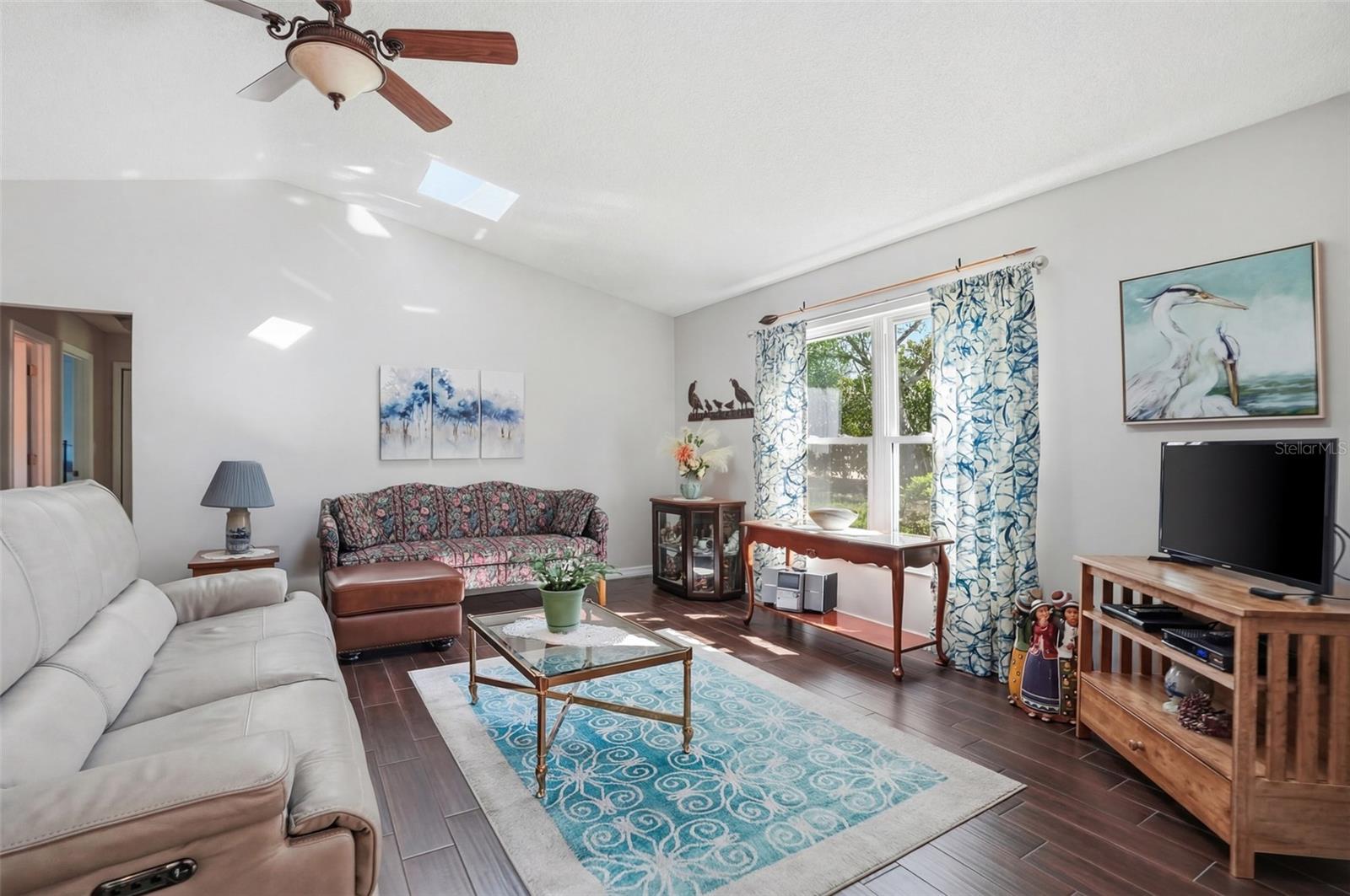 SPRING HILL - Residential