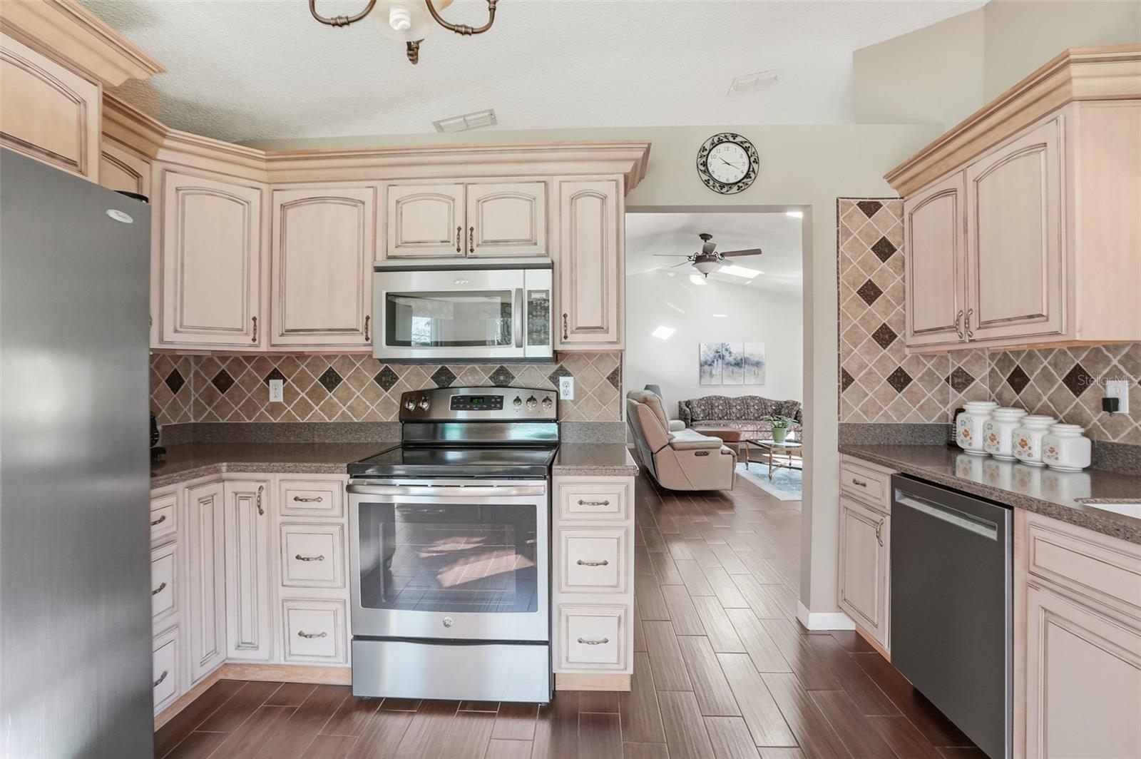 SPRING HILL - Residential