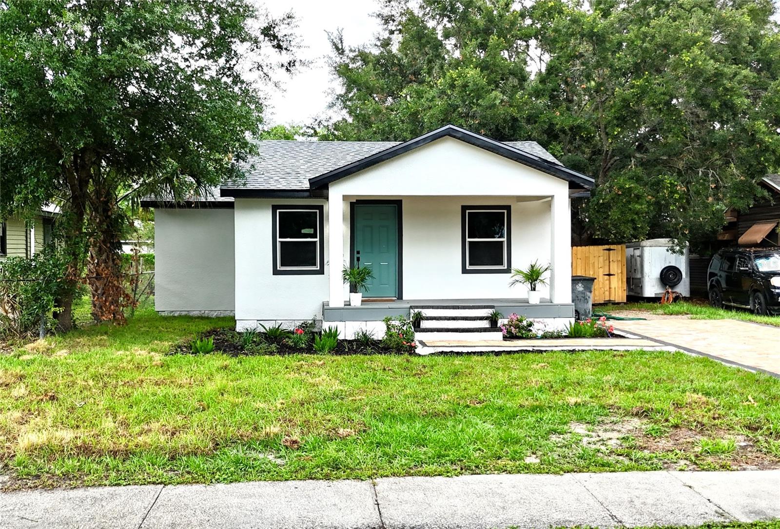 LAKE JOHNS SHORES - Residential