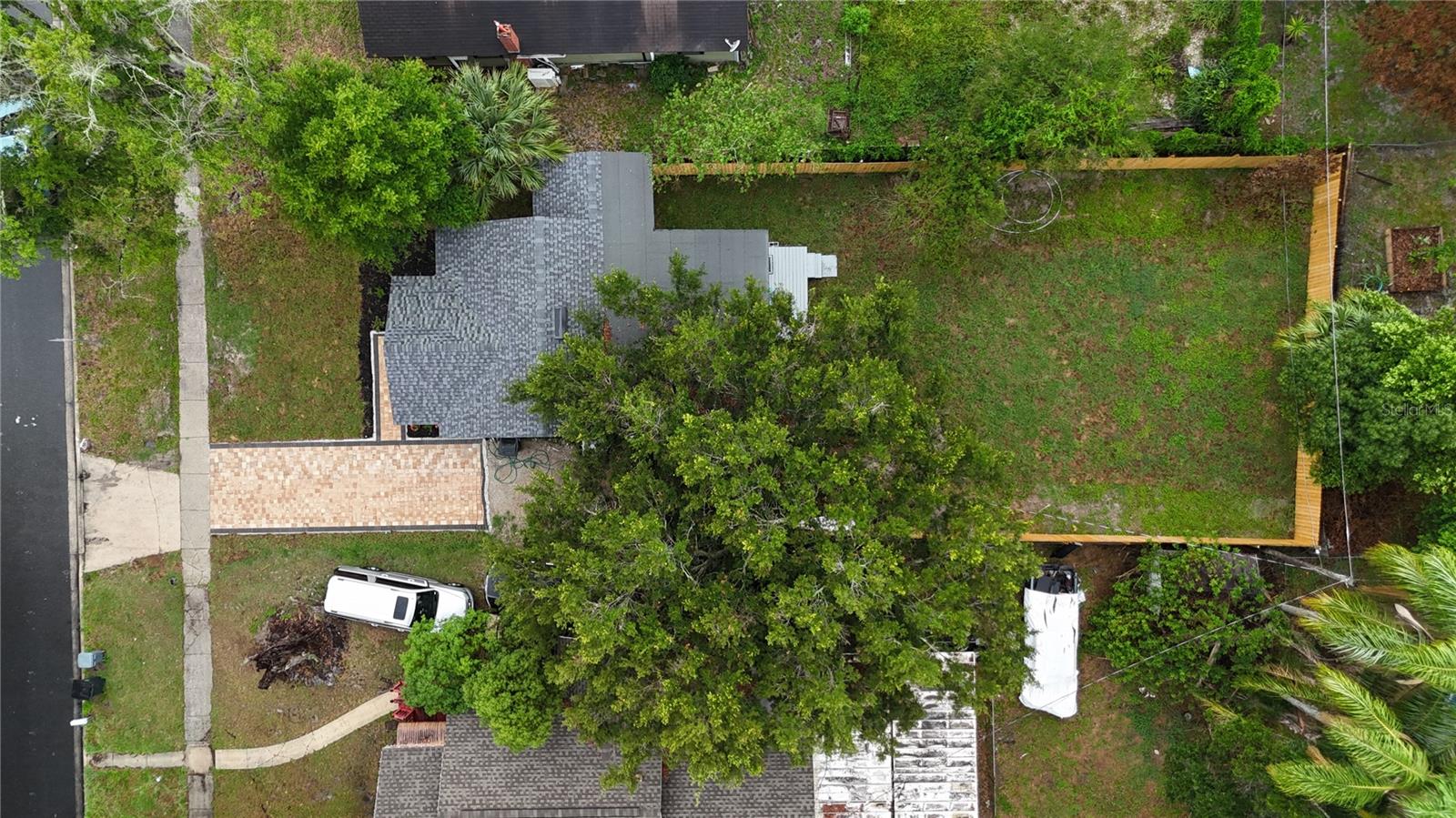 LAKE JOHNS SHORES - Residential