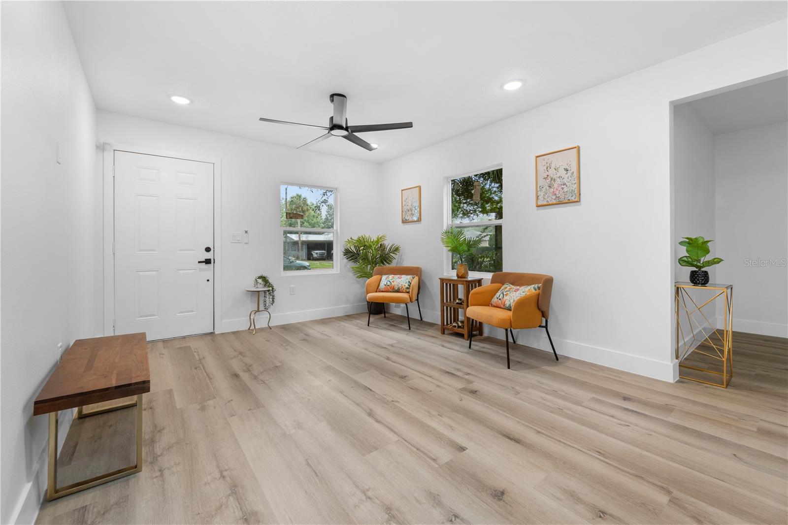 LAKE JOHNS SHORES - Residential