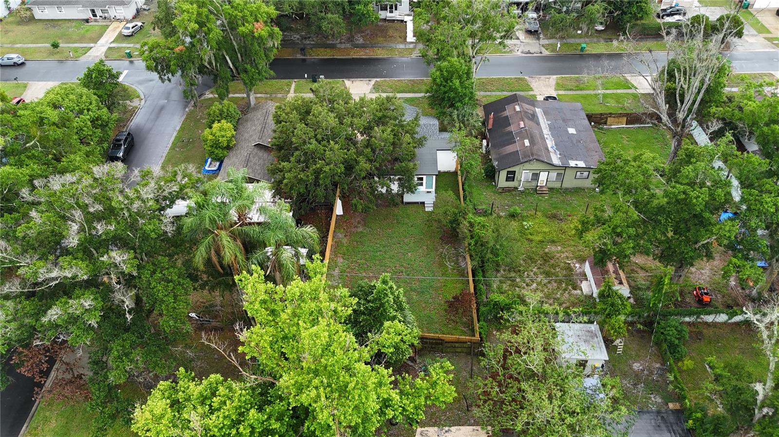 LAKE JOHNS SHORES - Residential