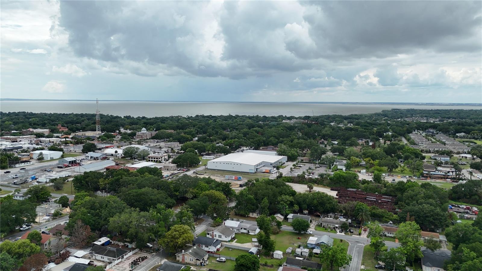 LAKE JOHNS SHORES - Residential