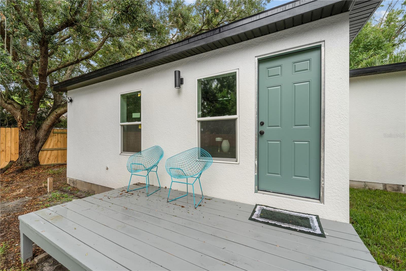 LAKE JOHNS SHORES - Residential