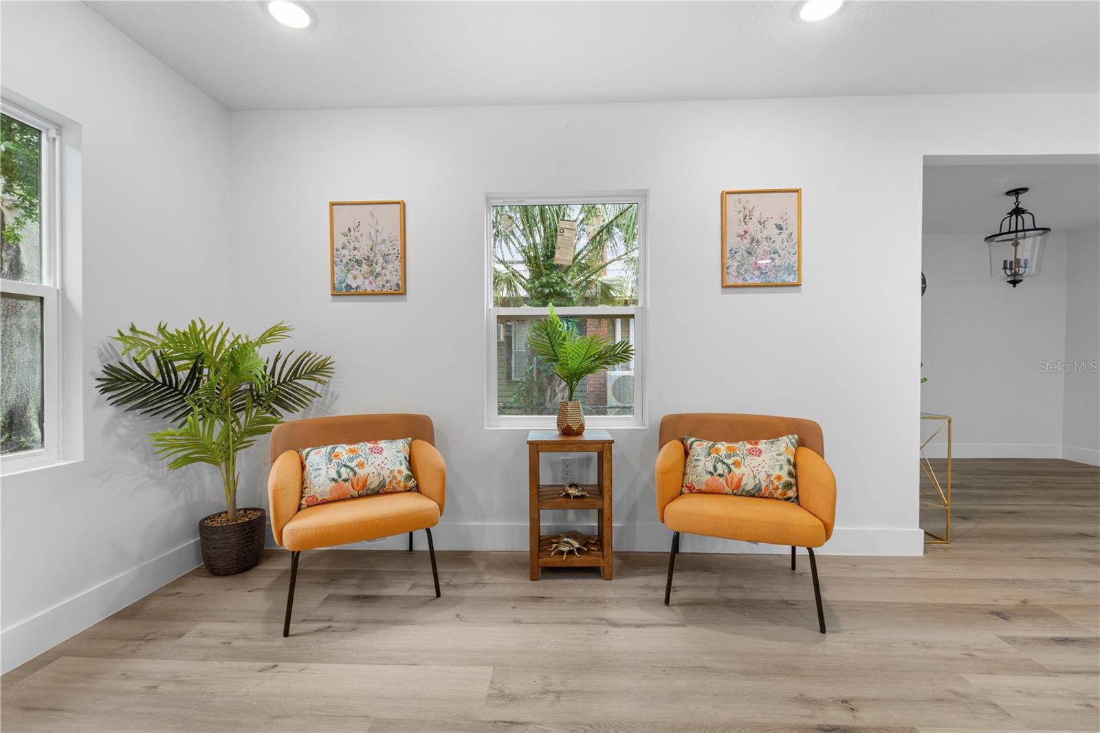 LAKE JOHNS SHORES - Residential