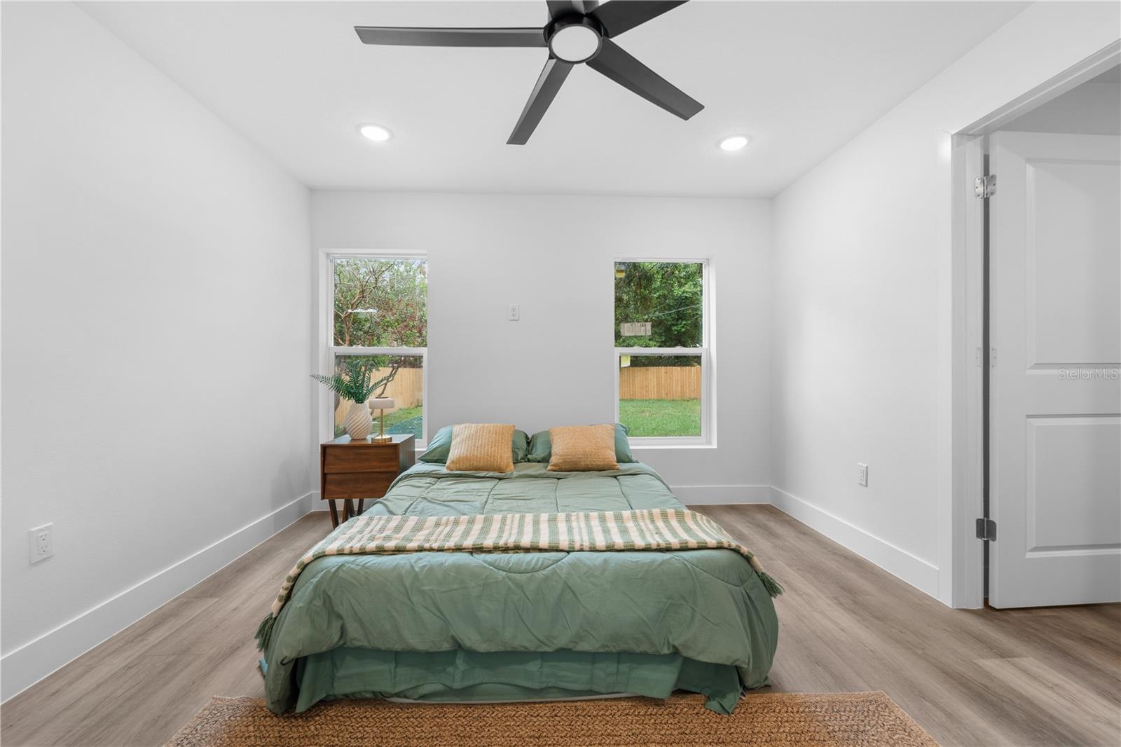 LAKE JOHNS SHORES - Residential