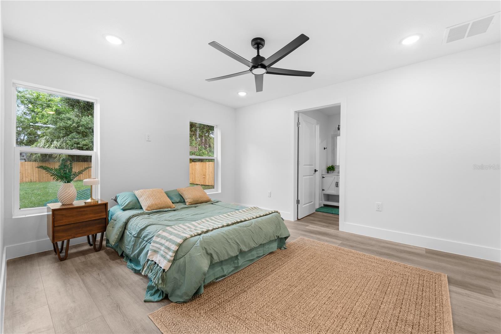 LAKE JOHNS SHORES - Residential