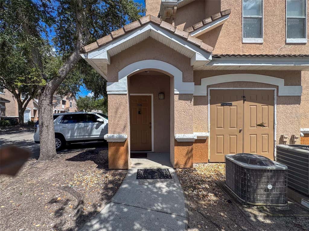 Photo of 10561 Villa View Circle #10561, Tampa, FL 33647 (MLS # O6429797)