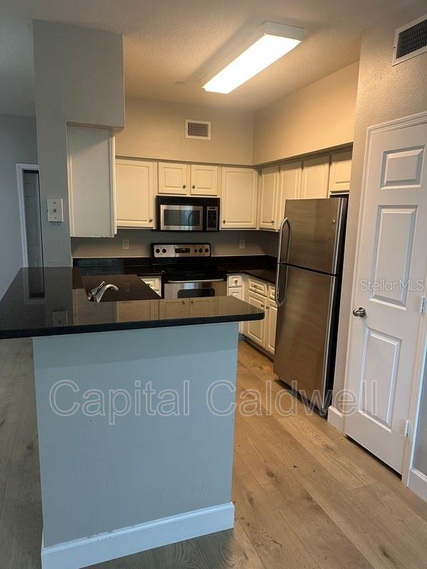 2010 E PALM AVE 15306
