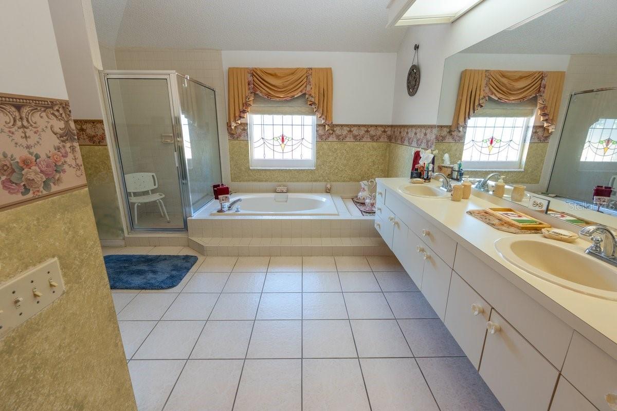 SADDLEBROOK - Residential